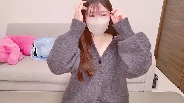 Snapshot of ena_7 chatting on March 8, 2026, 3:27 pm ena 7 online show from March 8, 2026, 3:27 pm
