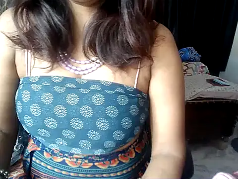 Anaconda-Mall online show from November 4, 2025, 5:23 pm