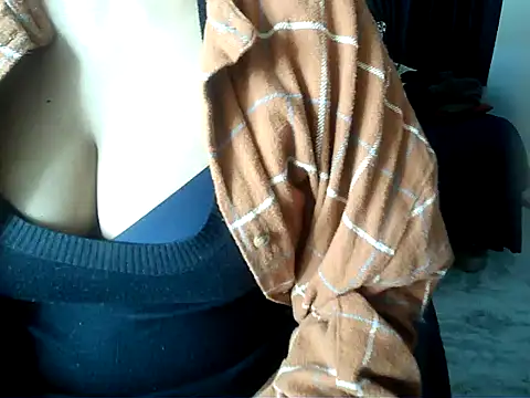 Anaconda-Mall online show from November 23, 2025, 6:19 pm