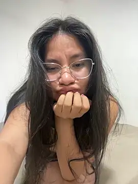 johanageminis online show from November 5, 2025, 12:54 am