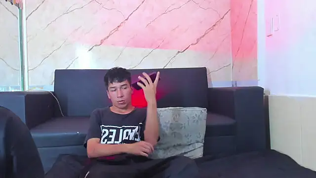 Snapshot of jeremytonner chatting on September 15, 2025, 7:58 pm jeremytonner online show from September 15, 2025, 7:58 pm