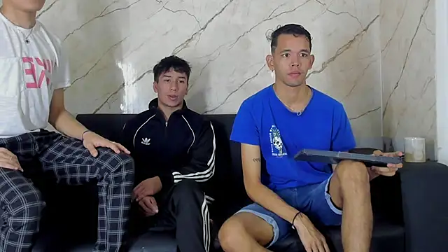 Snapshot of jeremytonner chatting on September 17, 2025, 7:48 pm jeremytonner online show from September 17, 2025, 7:48 pm