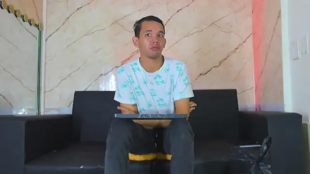 Snapshot of jeremytonner chatting on October 14, 2025, 3:51 am jeremytonner online show from October 14, 2025, 3:51 am