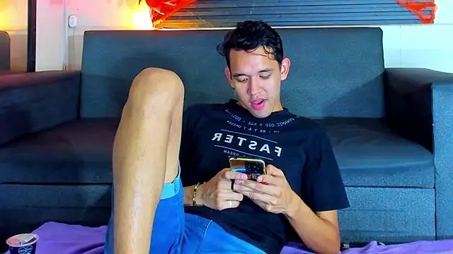 Snapshot of jeremytonner chatting on October 26, 2025, 3:56 am jeremytonner online show from October 26, 2025, 3:56 am