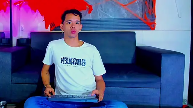 Snapshot of jeremytonner chatting on November 2, 2025, 4:15 am jeremytonner online show from November 2, 2025, 4:15 am