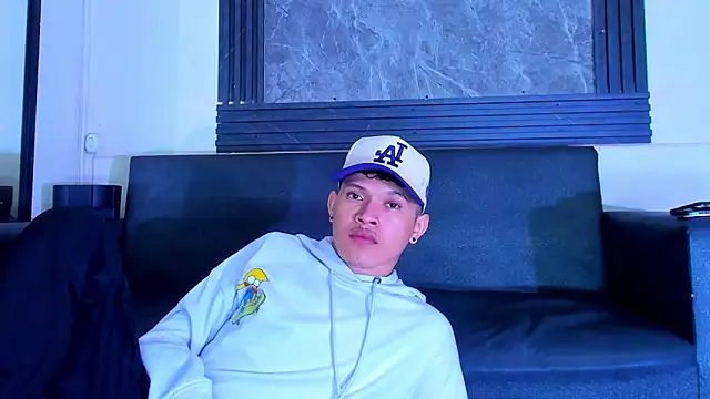 Snapshot of jeremytonner chatting on November 11, 2025, 3:39 am jeremytonner online show from November 11, 2025, 3:39 am