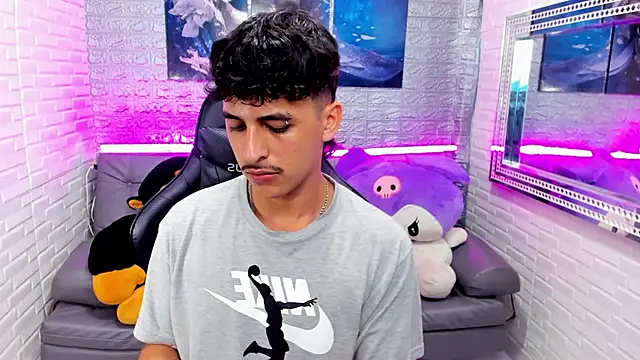 Snapshot of Alan_Del_Reyx chatting on January 15, 2026, 4:50 am Alan Del Reyx online show from January 15, 2026, 4:50 am