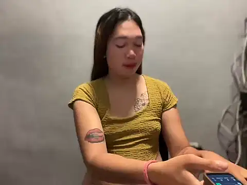 Snapshot of ur_sexymaurice chatting on February 25, 2026, 11:36 pm ur sexymaurice online show from February 25, 2026, 11:36 pm