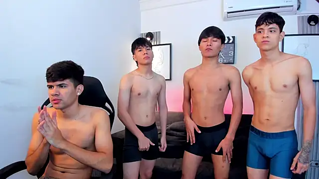 Snapshot of Bad_BoysW chatting on February 4, 2026, 1:17 pm Bad BoysW online show from February 4, 2026, 1:17 pm