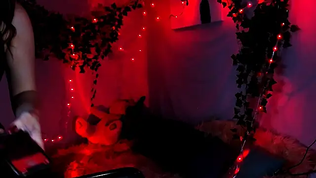 Snapshot of ChloeRicc chatting on February 17, 2026, 6:14 pm ChloeRicc online show from February 17, 2026, 6:14 pm