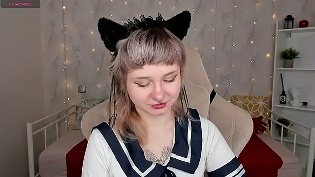 Snapshot of Tori_Cutie chatting on February 7, 2026, 12:03 am Tori Cutie online show from February 7, 2026, 12:03 am