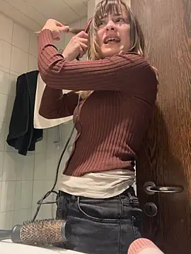 Snapshot of IsabellaEtha chatting on December 17, 2025, 1:50 pm IsabellaEtha online show from December 17, 2025, 1:50 pm