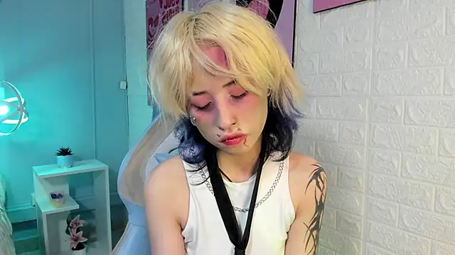 Snapshot of Hannahpage chatting on October 31, 2025, 12:28 pm Hannahpage online show from October 31, 2025, 12:28 pm