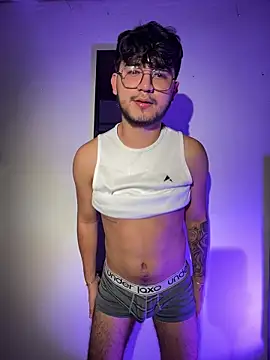 Snapshot of DanteRushh chatting on February 12, 2026, 2:39 am DanteRushh online show from February 12, 2026, 2:39 am