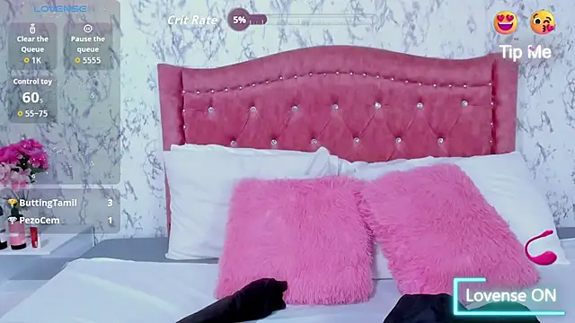 SofiiFoox online show from October 18, 2025, 11:33 am