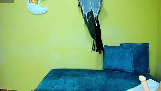 Snapshot of loreen_grey chatting on November 1, 2025, 8:11 pm loreen grey online show from November 1, 2025, 8:11 pm