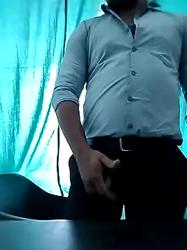 hunk28 6 online show from November 9, 2025, 8:45 am