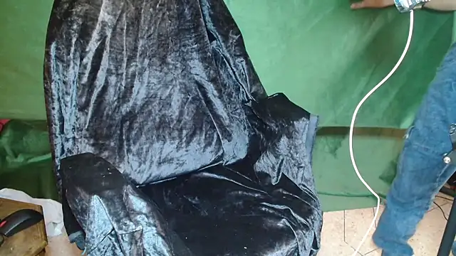 Snapshot of JUSTFORRICH chatting on March 7, 2026, 5:43 pm JUSTFORRICH online show from March 7, 2026, 5:43 pm