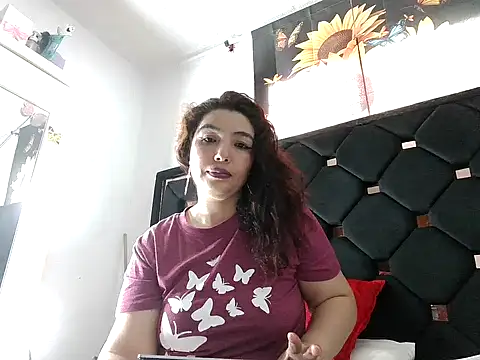 Snapshot of vegacristal88 chatting on February 5, 2026, 10:47 pm vegacristal88 online show from February 5, 2026, 10:47 pm