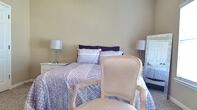 HotTxGilfMaggie online show from November 11, 2025, 7:25 pm