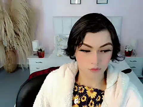 nathalialoes1 online show from October 14, 2025, 7:25 pm