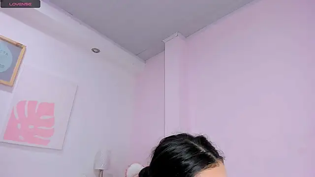 milk candy18 online show from November 20, 2025, 11:21 am