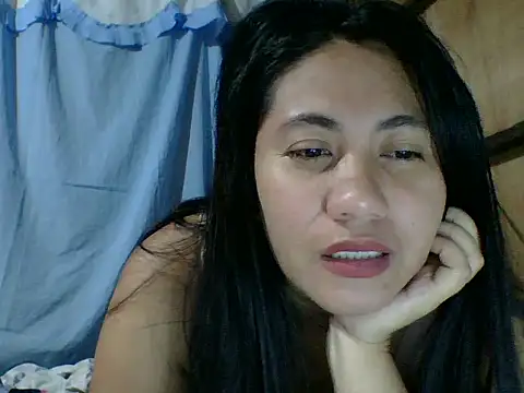 Madona1993 online show from February 5, 2026, 2:49 am