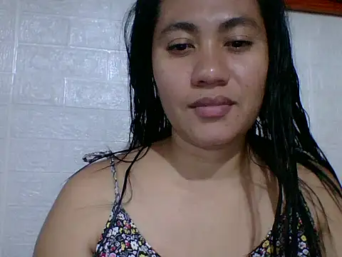 Madona1993 online show from February 20, 2026, 3:03 am