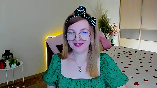 YourUniverser online show from May 7, 2026, 11:59 am