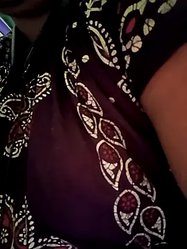 renuga143 online show from September 19, 2025, 12:28 pm