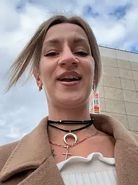 Snapshot of EvvaMur chatting on September 11, 2025, 1:39 am EvvaMur online show from September 11, 2025, 1:39 am