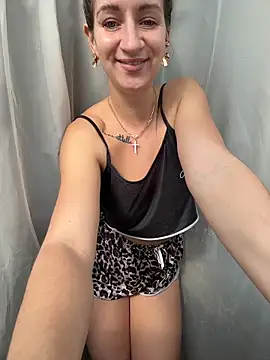 EvvaMur online show from March 23, 2026, 2:04 am