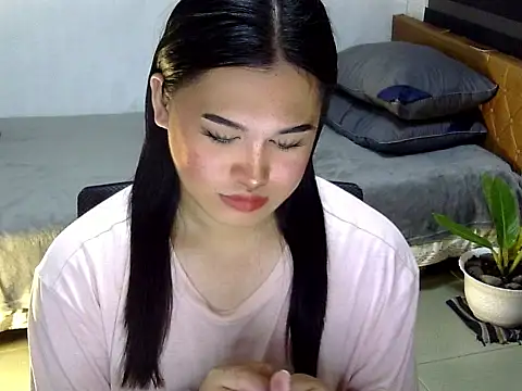 Annierose ts online show from September 19, 2025, 10:27 am