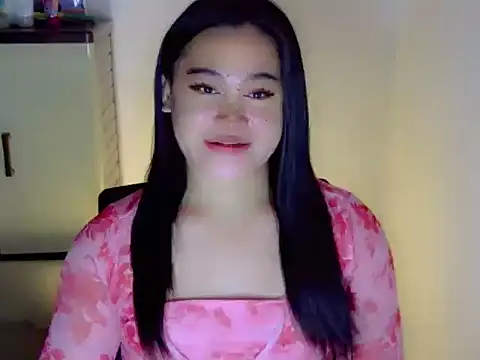 Snapshot of Annierose_ts chatting on December 18, 2025, 3:12 am Annierose ts online show from December 18, 2025, 3:12 am