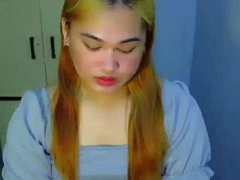 Snapshot of Annierose_ts chatting on February 5, 2026, 12:48 am Annierose ts online show from February 5, 2026, 12:48 am