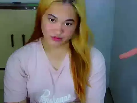 Snapshot of Annierose_ts chatting on February 16, 2026, 9:00 pm Annierose ts online show from February 16, 2026, 9:00 pm