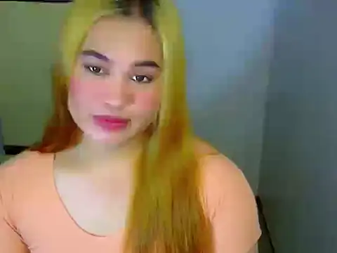 Snapshot of Annierose_ts chatting on February 20, 2026, 9:15 pm Annierose ts online show from February 20, 2026, 9:15 pm