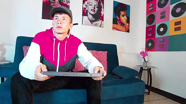 Snapshot of Ryan_Miller chatting on September 13, 2025, 12:49 pm Ryan Miller online show from September 13, 2025, 12:49 pm