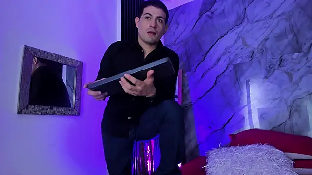 Snapshot of William_Steel_ chatting on September 23, 2025, 12:08 pm William Steel online show from September 23, 2025, 12:08 pm