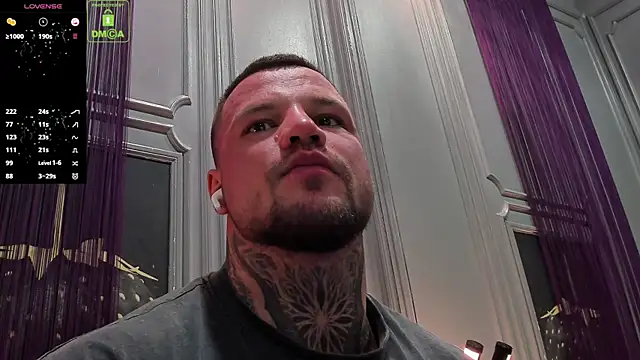 Snapshot of OliverSport chatting on January 13, 2026, 10:42 am OliverSport online show from January 13, 2026, 10:42 am