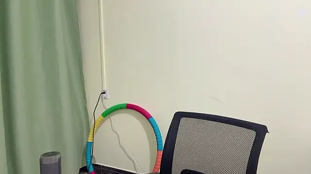 Nicole-13 online show from December 16, 2025, 1:16 pm