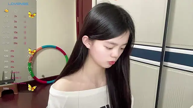 Nicole-13 online show from March 11, 2026, 1:06 pm