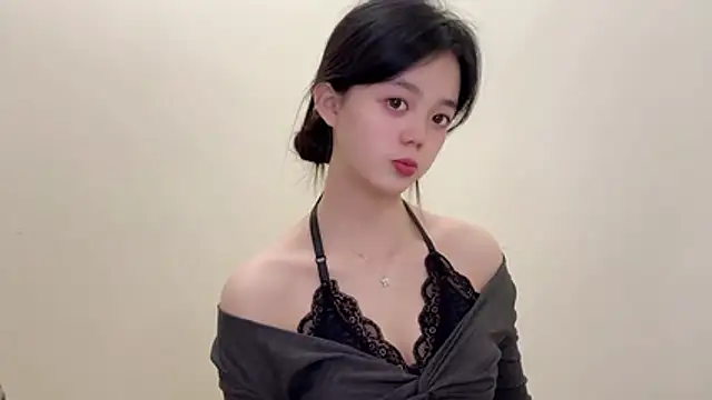 Nicole-13 online show from March 24, 2026, 12:32 pm