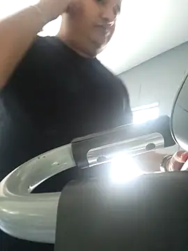 bebecito2780 online show from December 20, 2025, 11:23 pm