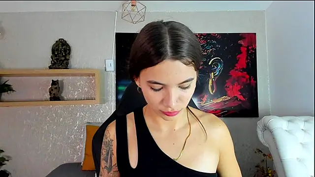 aitana baker  online show from March 4, 2026, 3:01 am