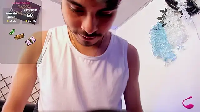 Snapshot of Bastian_MCcormick chatting on May 1, 2026, 2:54 pm Bastian MCcormick online show from May 1, 2026, 2:54 pm