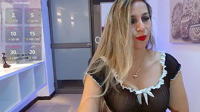 Snapshot of DianaPearls chatting on January 15, 2026, 10:53 am DianaPearls online show from January 15, 2026, 10:53 am