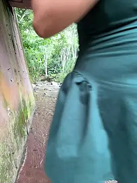 Ariana2017 online show from February 14, 2026, 4:04 pm