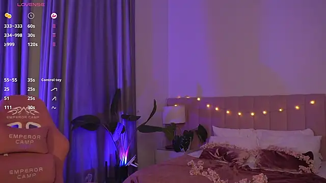 MissBunnyDoll online show from September 25, 2025, 11:41 pm