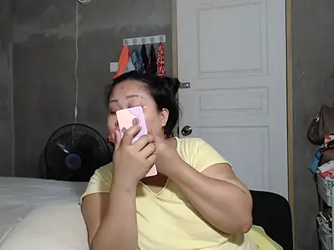 Snapshot of jengrey chatting on December 19, 2025, 11:56 pm jengrey online show from December 19, 2025, 11:56 pm